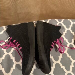 Clarks Kids' Ezera Mid K.Ankle Boot Big kids 12